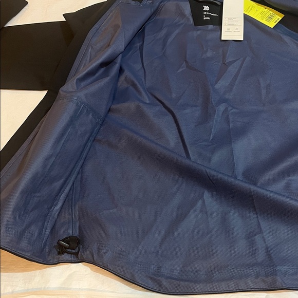 NWT All In Motion Rain Lightweight Jacket Size S - Picture 8 of 14